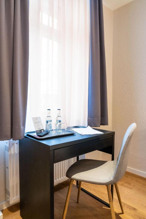Hotel Beim Schupi Карлсруе Екстериор снимка