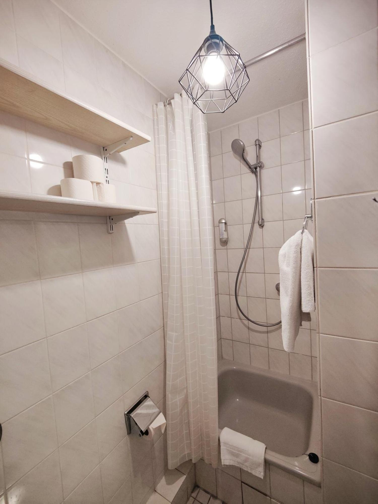 Hotel Beim Schupi Карлсруе Екстериор снимка